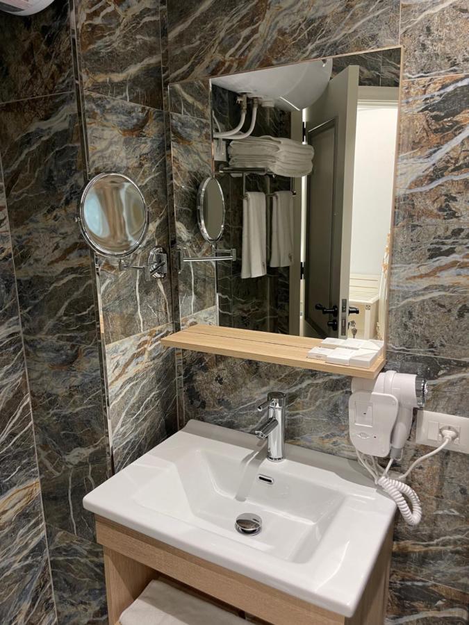 Sol Invictus Boutique Hotel Durres Albania 외부 사진